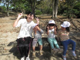 公園にお散歩にいきました